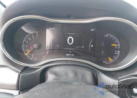 2014 Jeep Grand Cherokee Laredo z USA, uszkodzony, nr VIN 1C4RJFAG4EC335481